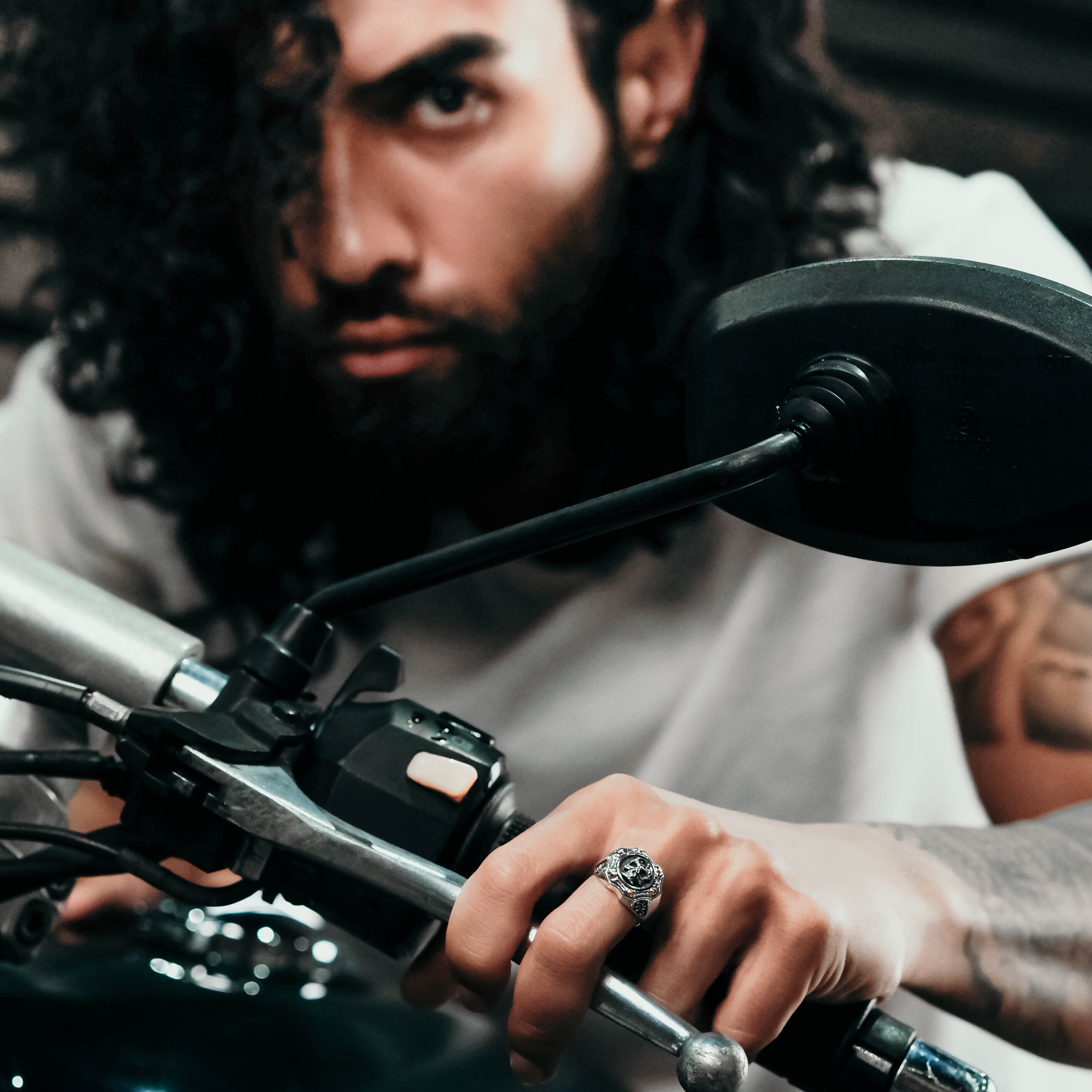 18K Gold & Sterling Silver Skull Ring 3 - Trunyan Collection