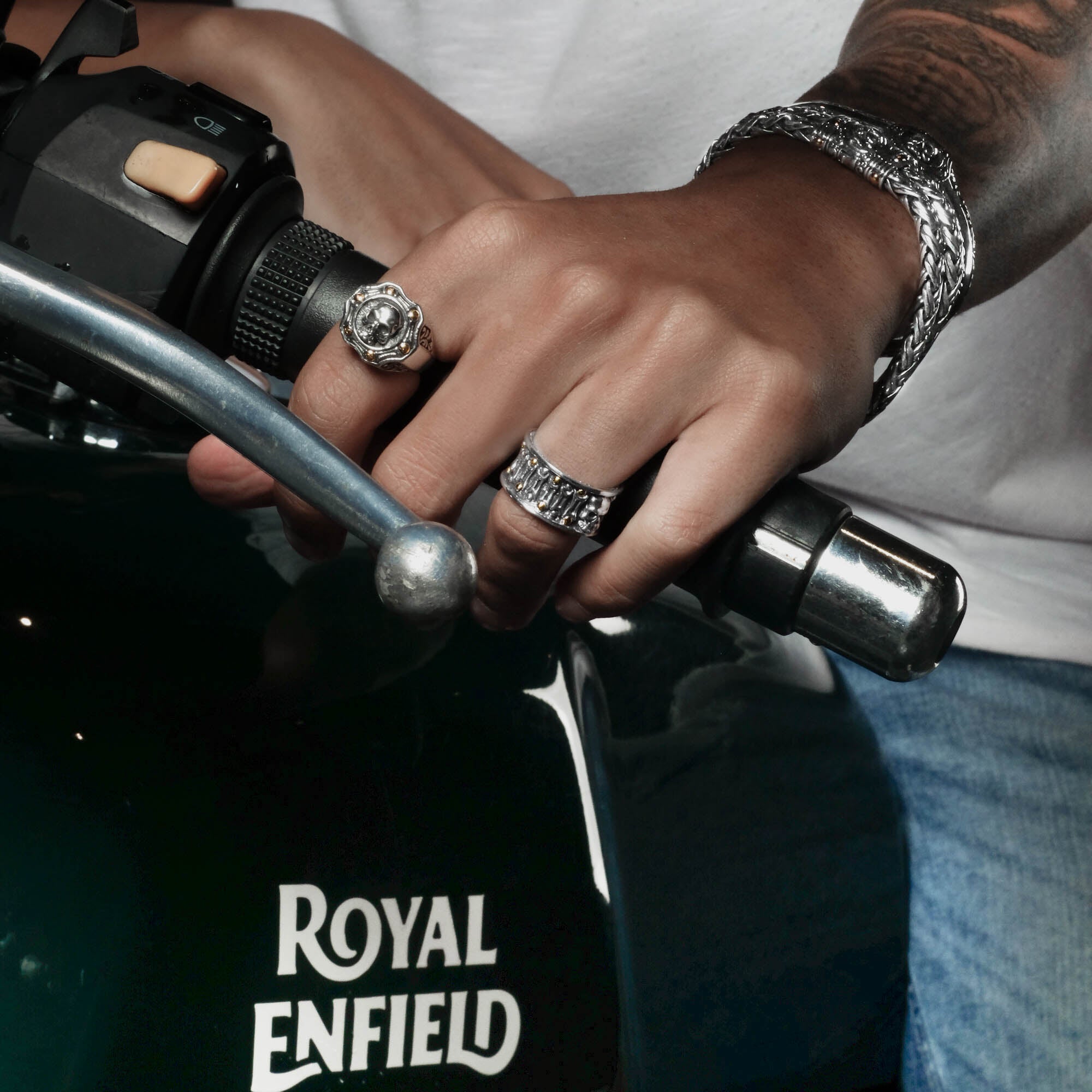 18K Gold & Sterling Silver Skull Ring 2 - Trunyan Collection