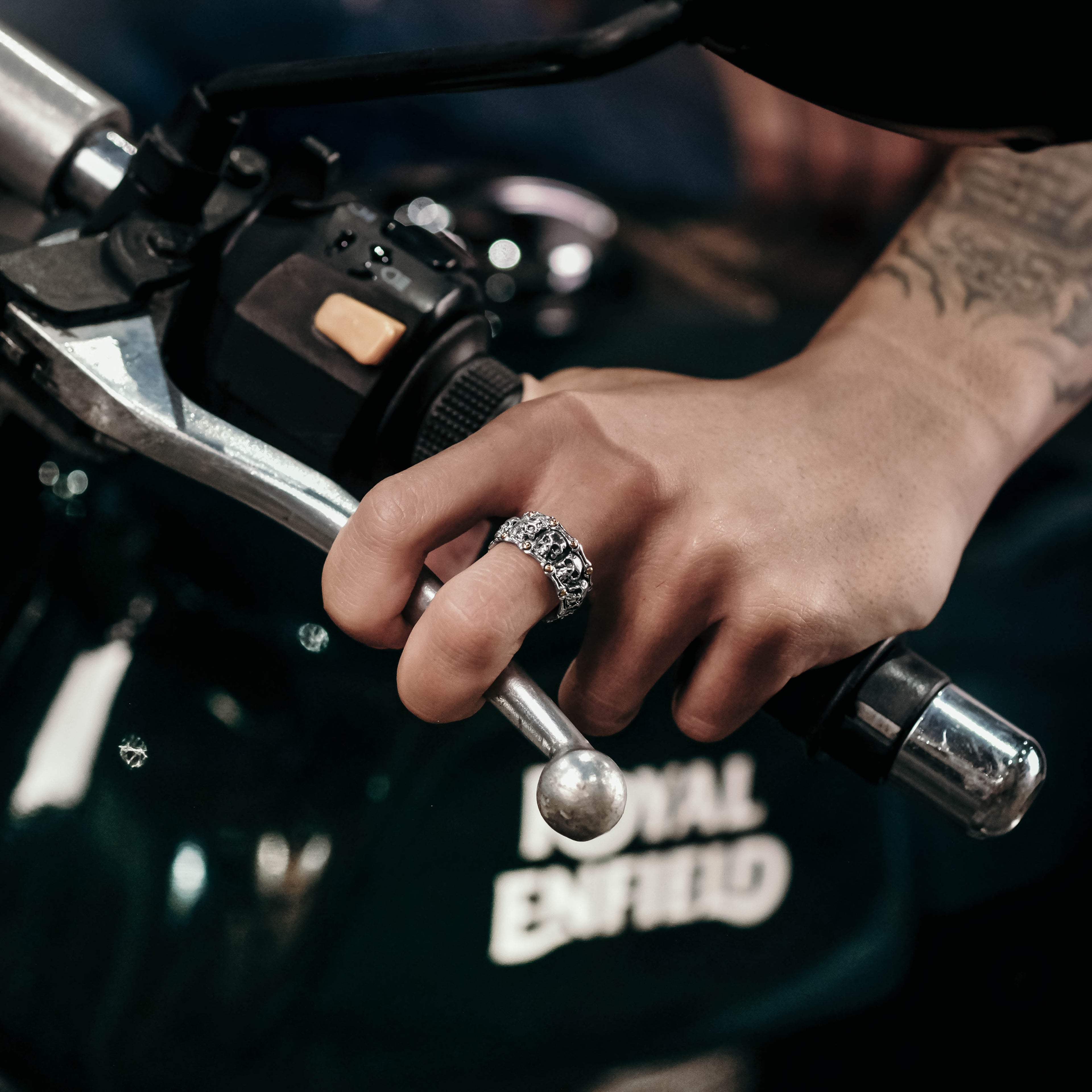 18K Gold & Sterling Silver Skull Ring - Trunyan Collection